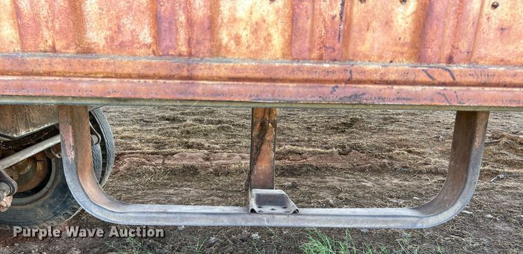 image for item DQ2158 1970 Wilson  grain trailer