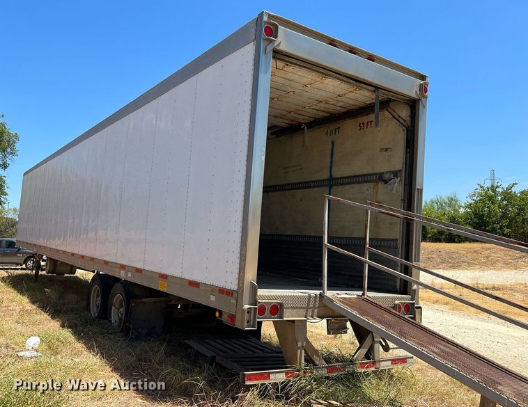 image for item DQ2174 2006 Utility refrigerated van trailer