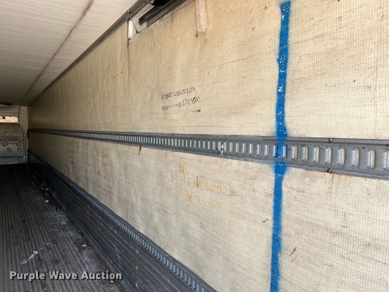 image for item DQ2174 2006 Utility refrigerated van trailer