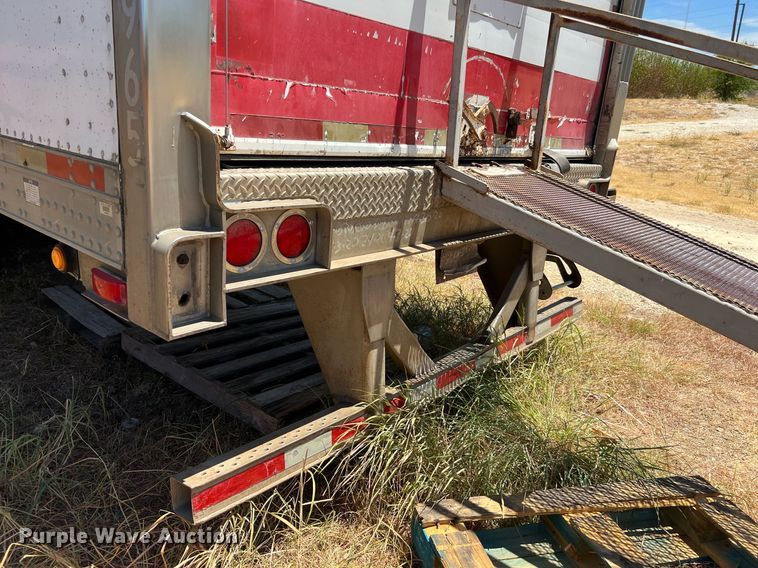 image for item DQ2174 2006 Utility refrigerated van trailer