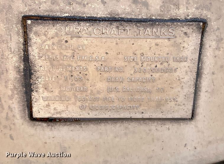 image for item DQ2174 2006 Utility refrigerated van trailer