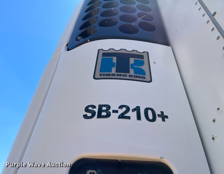 image for item DQ2174 2006 Utility refrigerated van trailer