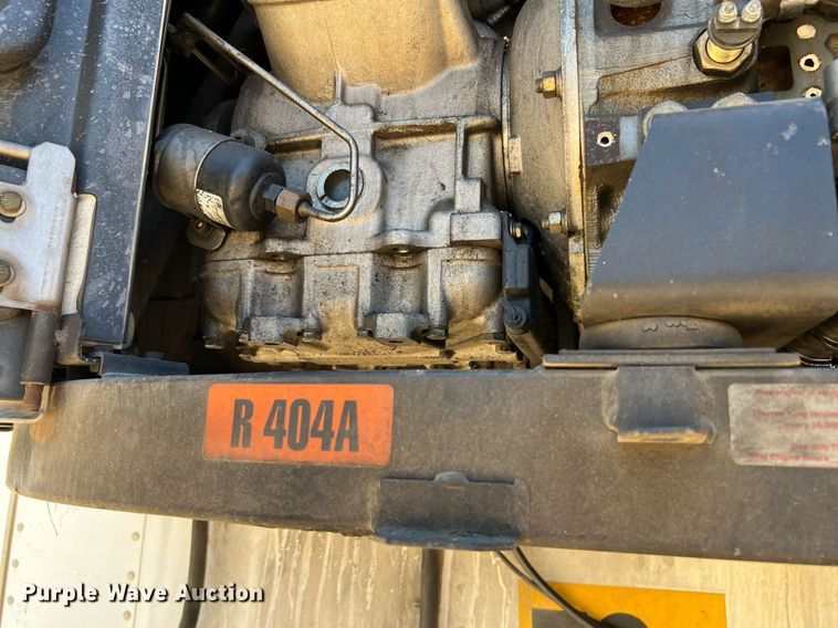 image for item DQ2174 2006 Utility refrigerated van trailer