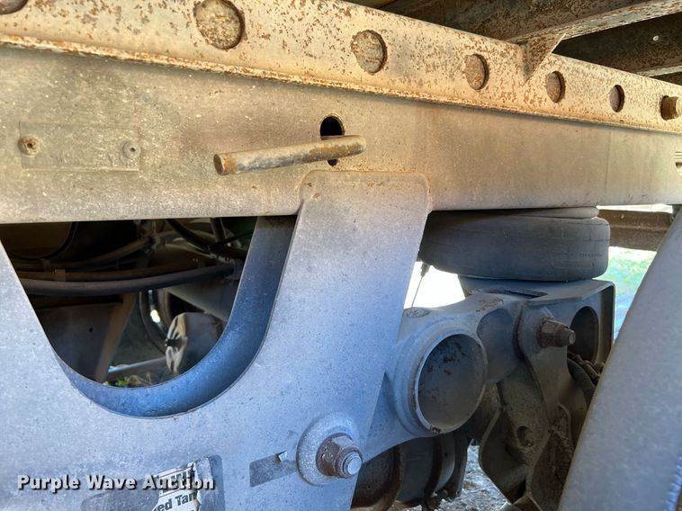 image for item DQ2174 2006 Utility refrigerated van trailer