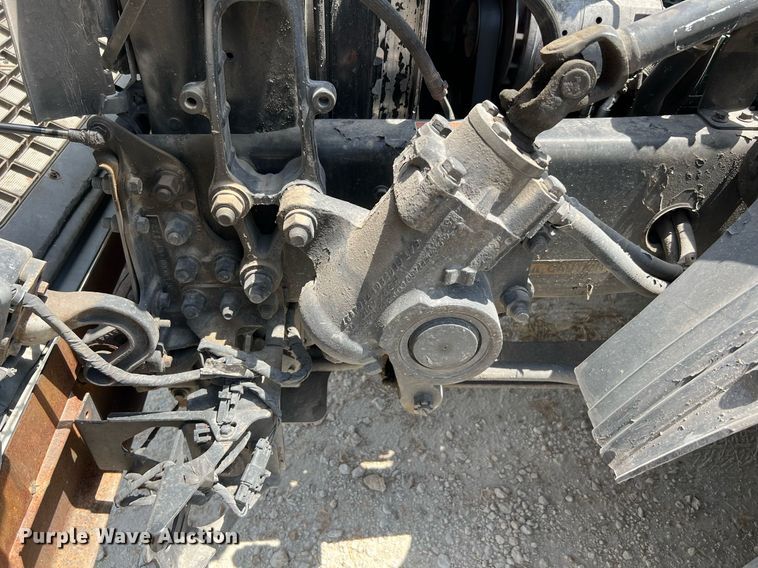 image for item DQ2177 2012 Volvo VNL  semi truck