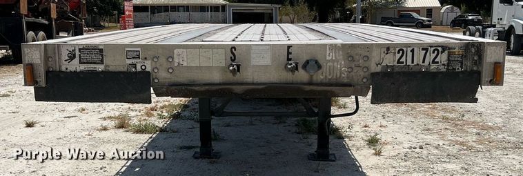 image for item DQ2178 1998 Wilson CF900  flatbed trailer