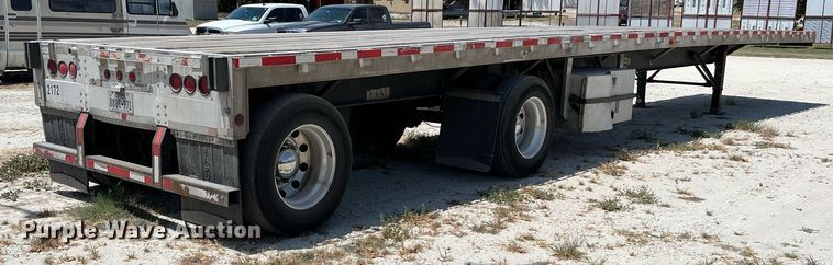 image for item DQ2178 1998 Wilson CF900  flatbed trailer
