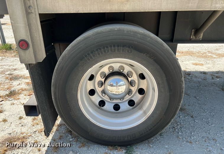 image for item DQ2178 1998 Wilson CF900  flatbed trailer