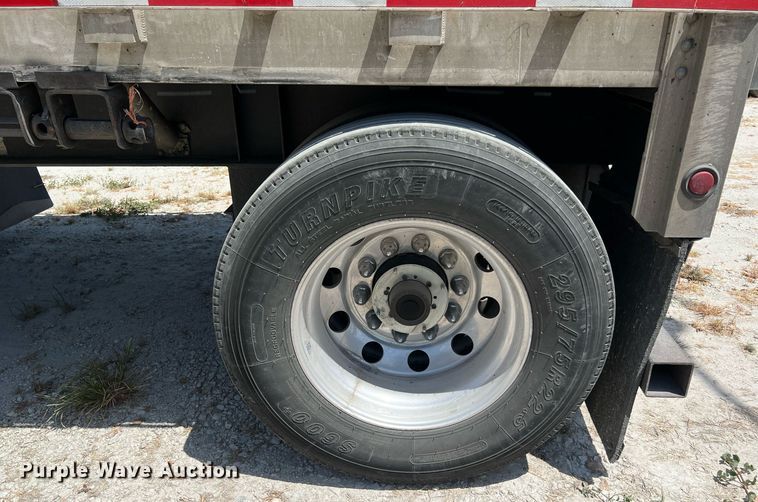 image for item DQ2178 1998 Wilson CF900  flatbed trailer