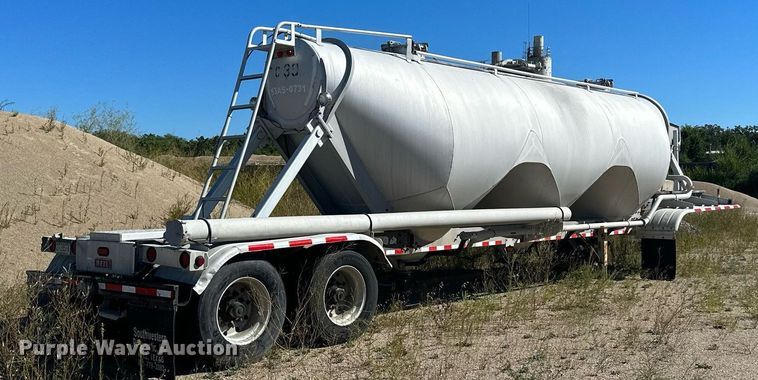 image for item DQ7356 2007 Heil  pneumatic dry bulk trailer