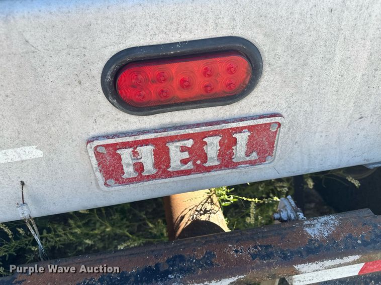 image for item DQ7356 2007 Heil  pneumatic dry bulk trailer