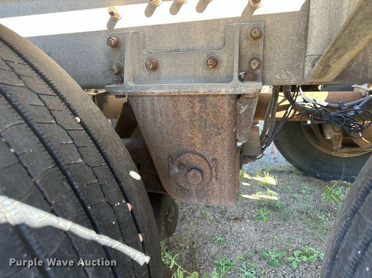 image for item DQ7356 2007 Heil  pneumatic dry bulk trailer