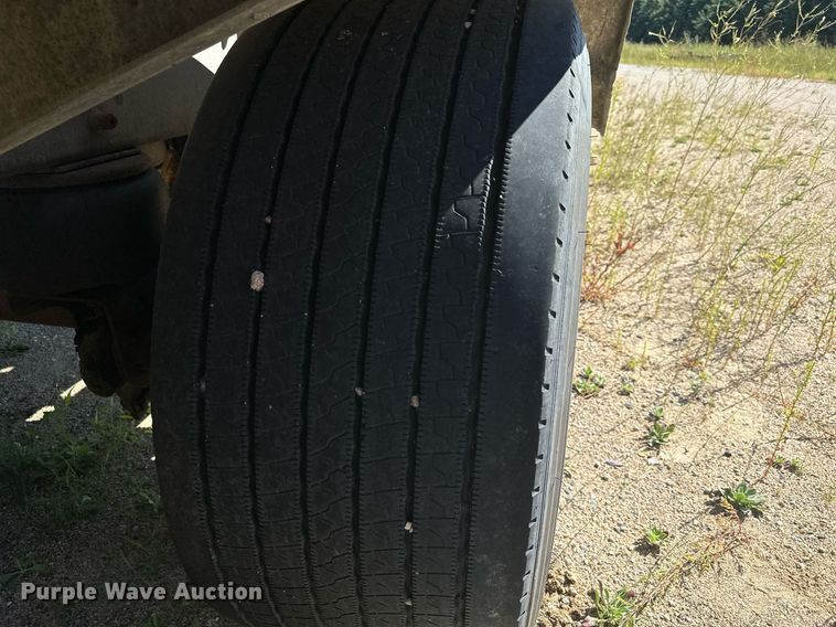 image for item DQ7356 2007 Heil  pneumatic dry bulk trailer