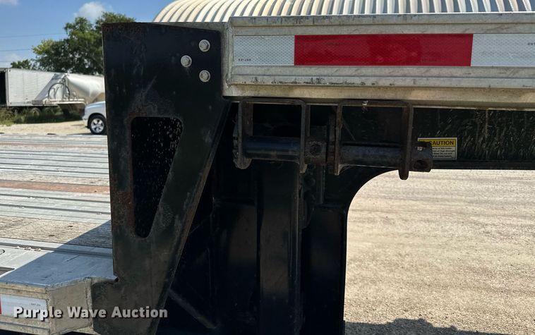 image for item DQ7359 2019 Fontaine HAICD22RSA  drop deck equipment trailer