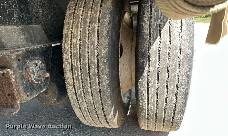 image for item DQ7359 2019 Fontaine HAICD22RSA  drop deck equipment trailer