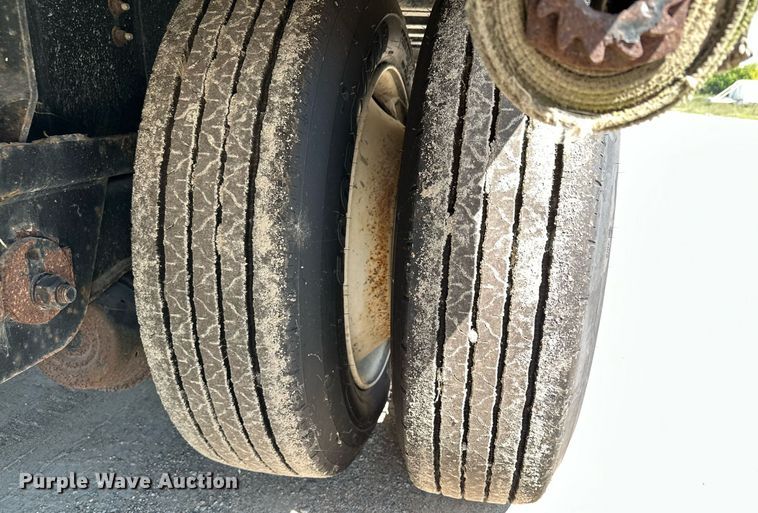 image for item DQ7359 2019 Fontaine HAICD22RSA  drop deck equipment trailer