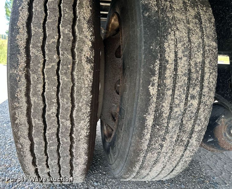 image for item DQ7359 2019 Fontaine HAICD22RSA  drop deck equipment trailer