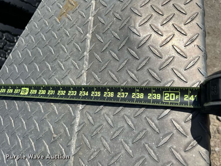 image for item DR4698 1990 Freightliner FLD  semi truck