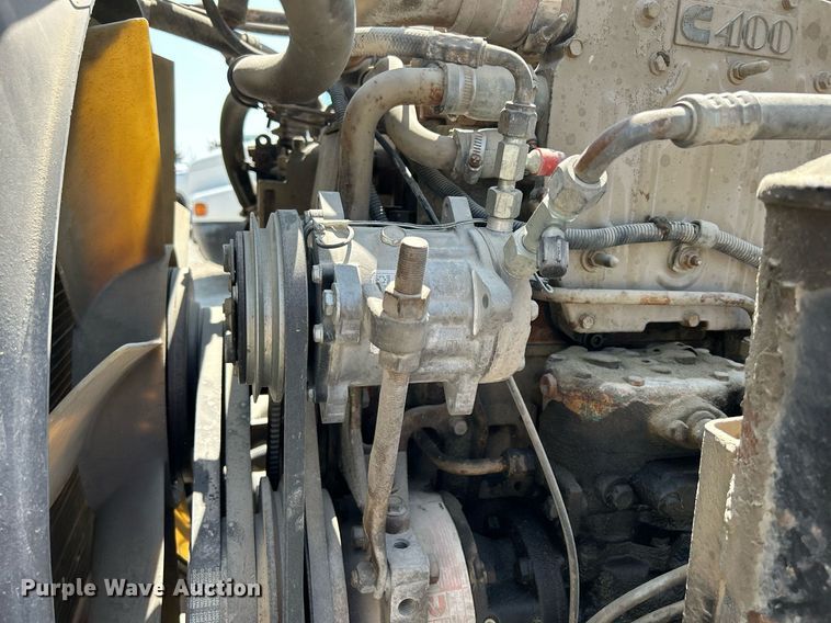 image for item DR4698 1990 Freightliner FLD  semi truck