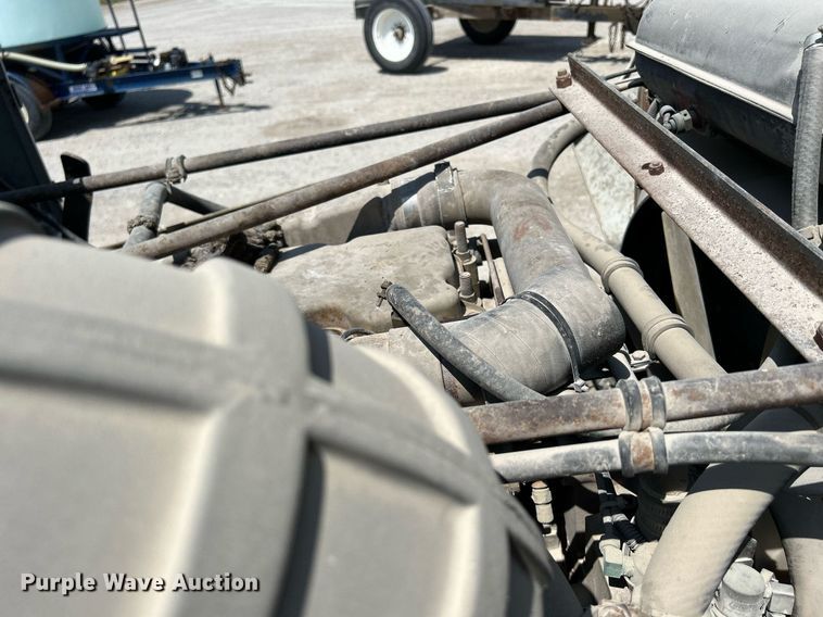 image for item DR4698 1990 Freightliner FLD  semi truck