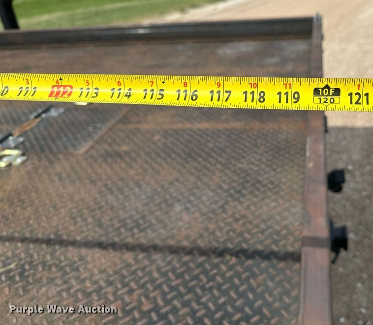 image for item HN9986 1998 International 4700  flatbed truck