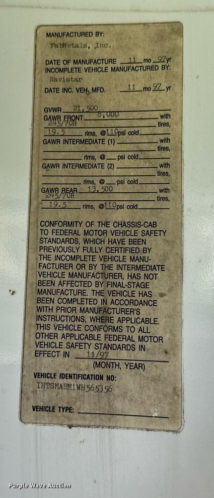 image for item HN9986 1998 International 4700  flatbed truck