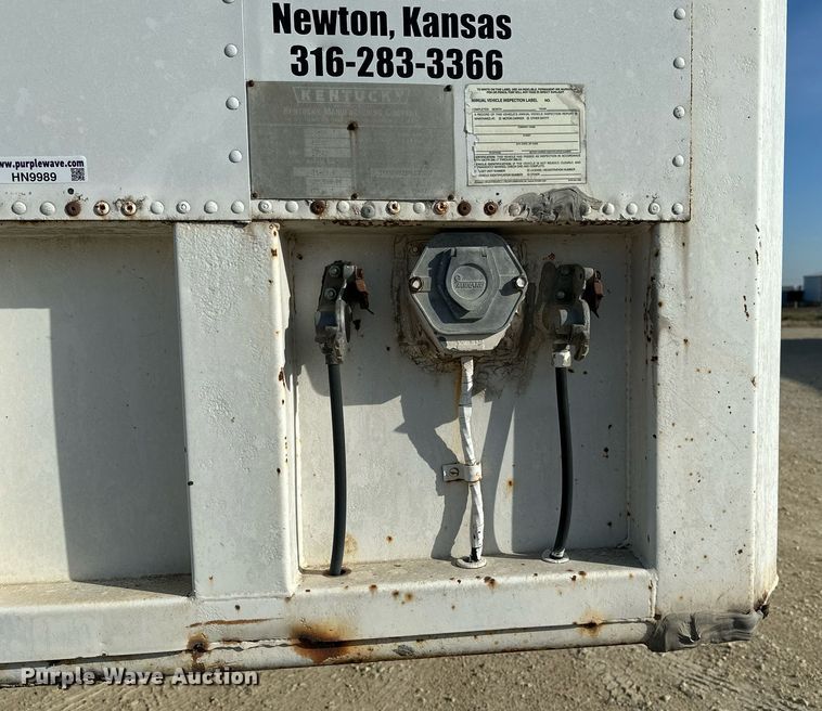 image for item HN9989 1985 Kentucky  dry van trailer