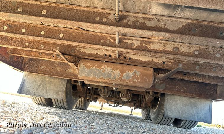 image for item HN9989 1985 Kentucky  dry van trailer