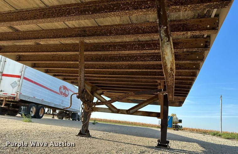 image for item HN9991 1991 Fruehauf  dry van trailer