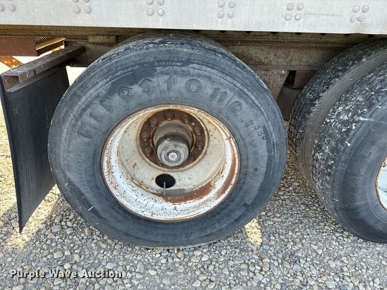 image for item HN9991 1991 Fruehauf  dry van trailer