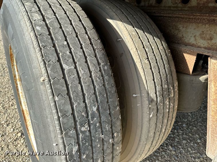 image for item HN9991 1991 Fruehauf  dry van trailer