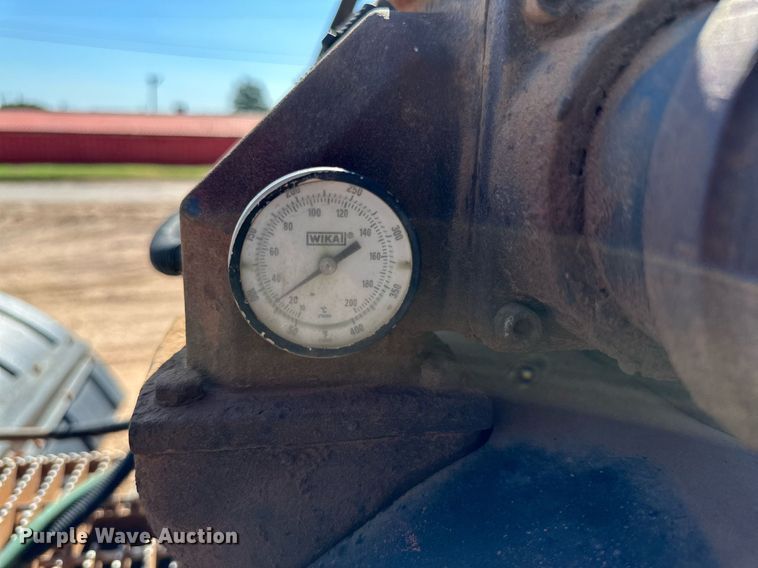 image for item KM9820 2005 Mack CH613  semi truck