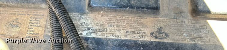 image for item KM9820 2005 Mack CH613  semi truck