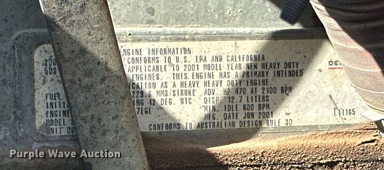 image for item KM9830 2002 International 9200i  semi truck