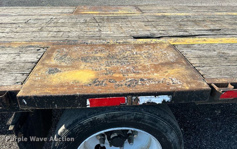 image for item KW9093 2006 Fontaine EDFT-7-8053WSAWK  drop deck trailer