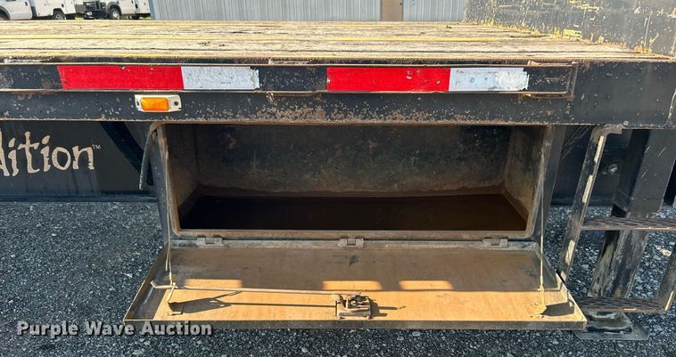 image for item KW9093 2006 Fontaine EDFT-7-8053WSAWK  drop deck trailer