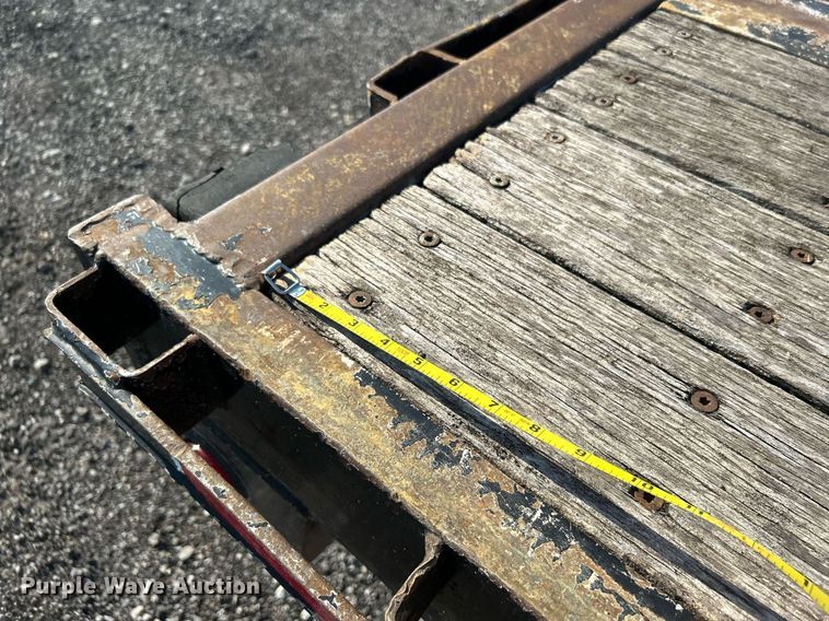 image for item KW9093 2006 Fontaine EDFT-7-8053WSAWK  drop deck trailer