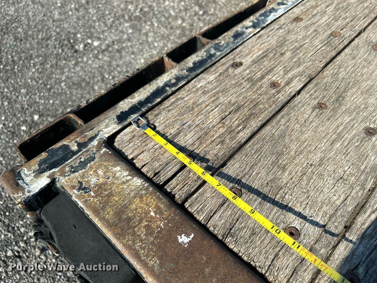 image for item KW9093 2006 Fontaine EDFT-7-8053WSAWK  drop deck trailer