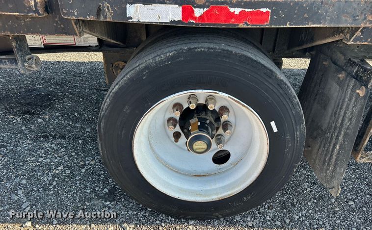 image for item KW9093 2006 Fontaine EDFT-7-8053WSAWK  drop deck trailer