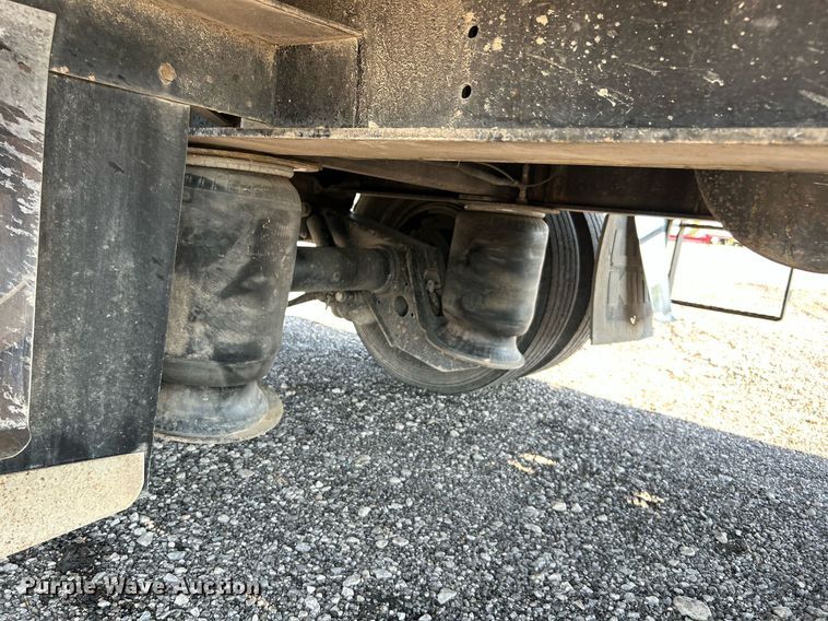 image for item KW9093 2006 Fontaine EDFT-7-8053WSAWK  drop deck trailer