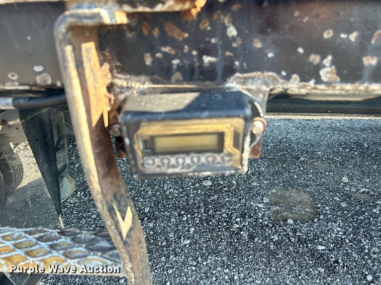 image for item KW9093 2006 Fontaine EDFT-7-8053WSAWK  drop deck trailer