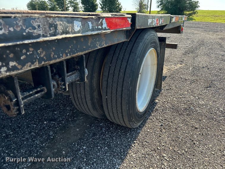 image for item KW9093 2006 Fontaine EDFT-7-8053WSAWK  drop deck trailer
