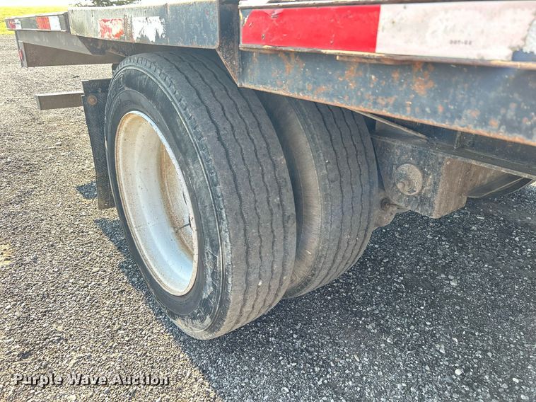 image for item KW9093 2006 Fontaine EDFT-7-8053WSAWK  drop deck trailer