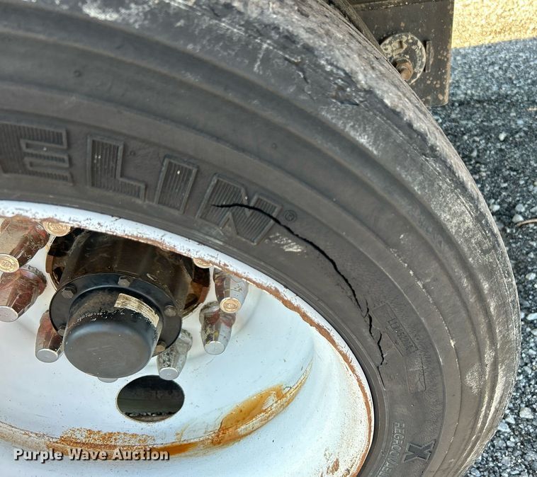 image for item KW9093 2006 Fontaine EDFT-7-8053WSAWK  drop deck trailer