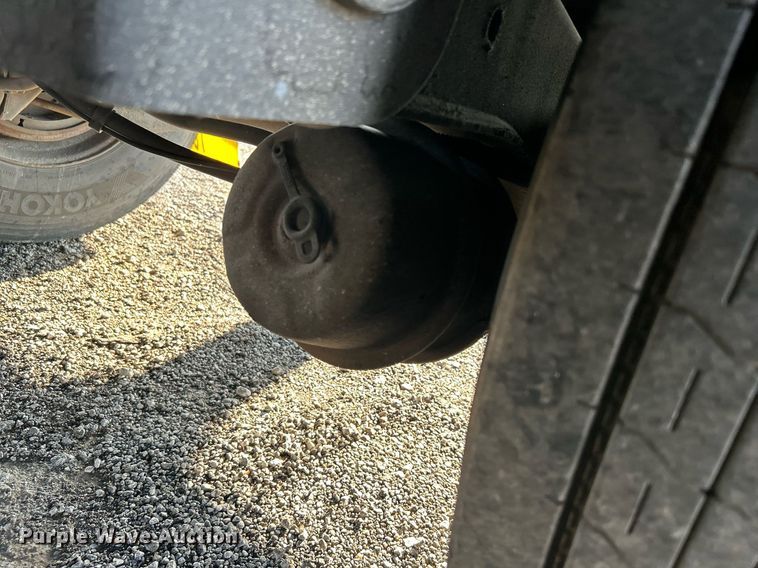 image for item KW9095 2013 Great Dane CSF-1214-20053  dry van trailer