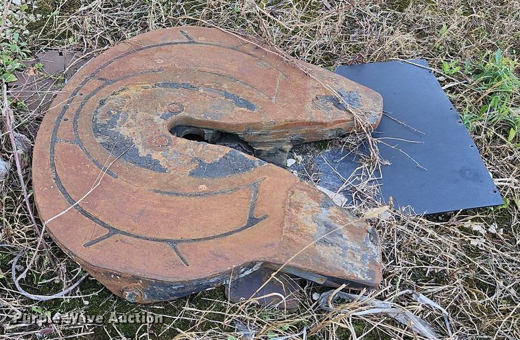 image for item LM9119 Century YT30  yard truck