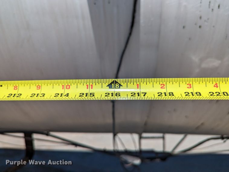 image for item LM9806 1974 Trailmobile T41I1CBF  tank trailer