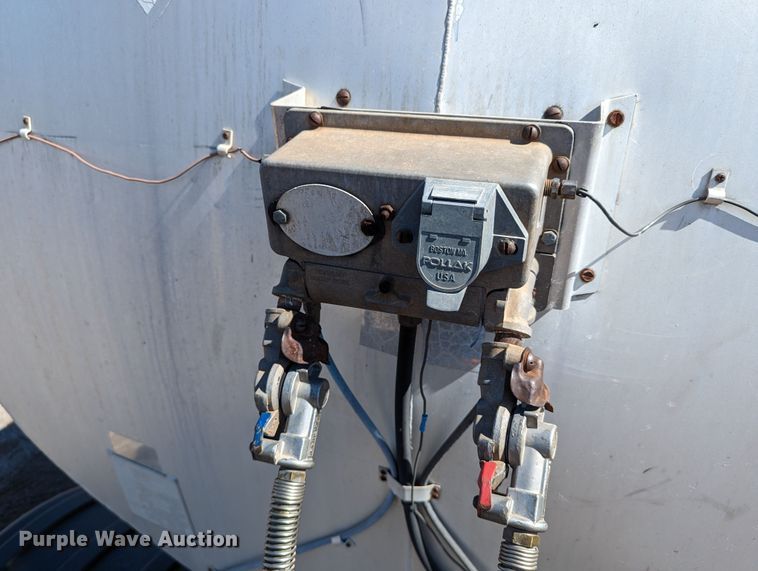 image for item LM9806 1974 Trailmobile T41I1CBF  tank trailer