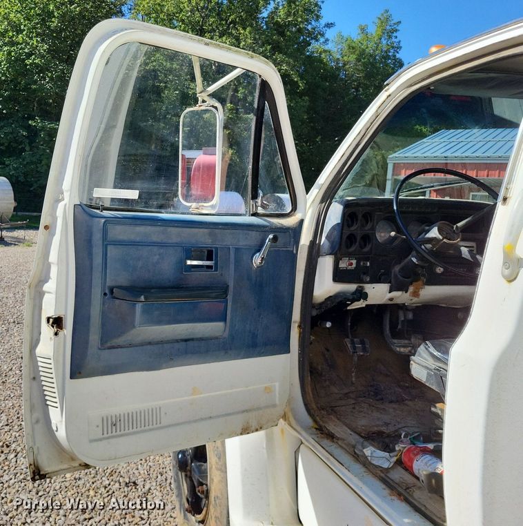 image for item LS9683 1988  Chevrolet C60  fuel truck