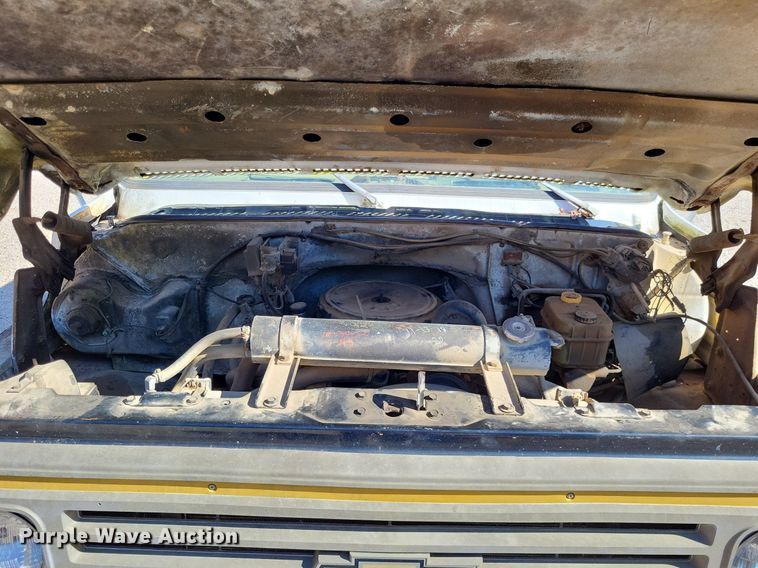 image for item LS9683 1988  Chevrolet C60  fuel truck